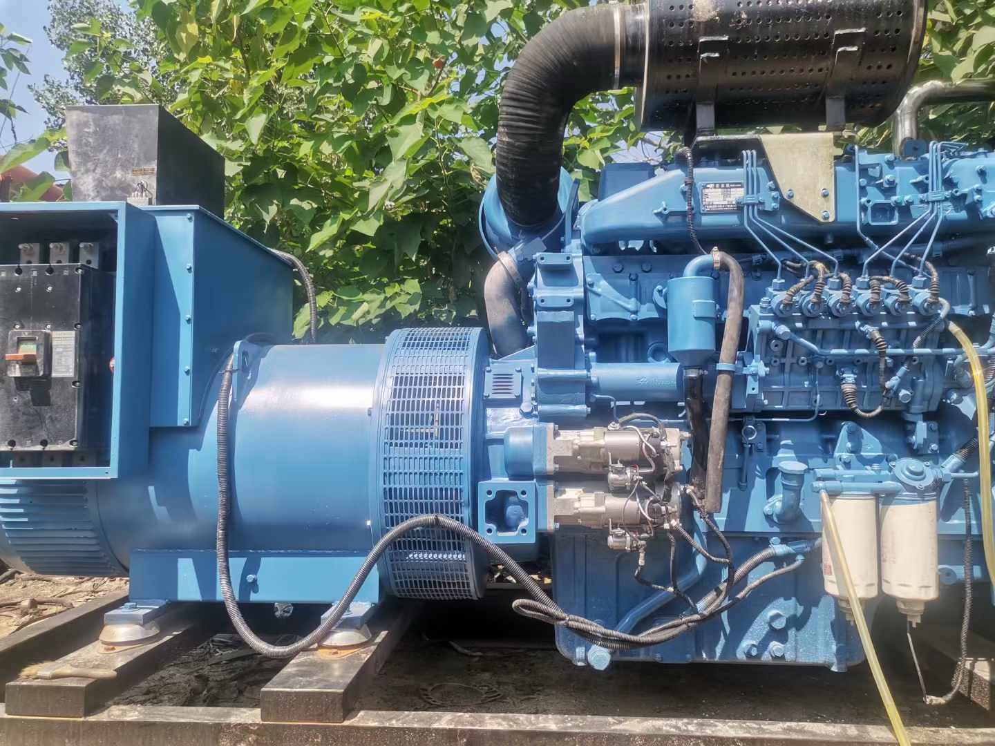 琼中详细说明降低 800kW 柴油发电机输出电流波动的方法