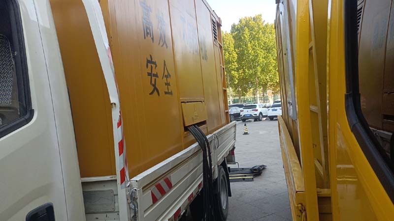 琼中如何判断柴油发电机组和UPS电源的切换时间是否符合要求？